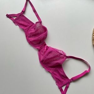 **Closet clear out** Freya bra, never worn. UK size 32F